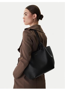 Coccinelle Torebka U07 Coccinellefinn E1 U07 11 02 01 Czarny ze sklepu MODIVO w kategorii Torby Shopper bag - zdjęcie 188115131