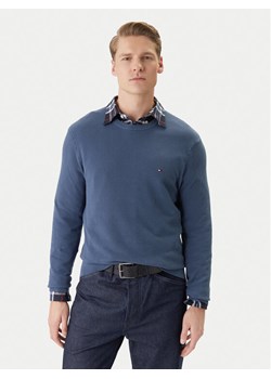 Tommy Hilfiger Sweter Essential MW0MW36347 Niebieski Regular Fit ze sklepu MODIVO w kategorii Swetry męskie - zdjęcie 188115233