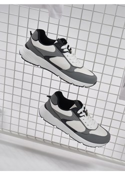 Sinsay - Sznurowane sneakersy - wielobarwny ze sklepu Sinsay w kategorii Buty sportowe męskie - zdjęcie 188116370