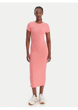 Tommy Jeans Sukienka codzienna DW0DW22339 Różowy Slim Fit ze sklepu MODIVO w kategorii Sukienki - zdjęcie 188118530