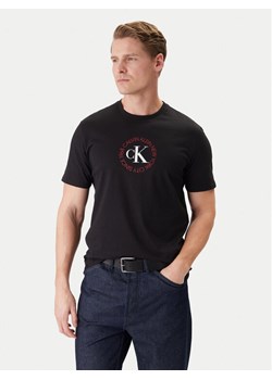 Calvin Klein Jeans T-Shirt Word Circle Graphic LV14RE816G Czarny Regular Fit ze sklepu MODIVO w kategorii T-shirty męskie - zdjęcie 188118602