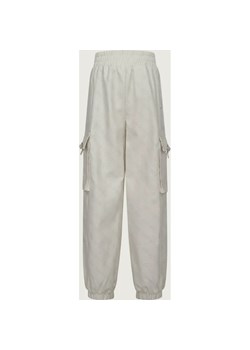 Guess Spodnie cargo POLY | Regular Fit ze sklepu Gomez Fashion Store w kategorii Spodnie dziewczęce - zdjęcie 188124621