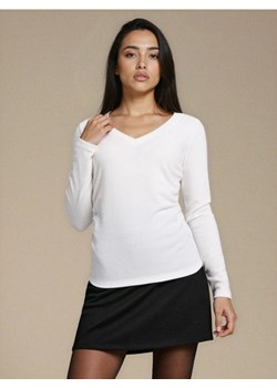 Sinsay - Bluzka z marszczeniami z domieszką wiskozy - kremowy ze sklepu Sinsay w kategorii Bluzki damskie - zdjęcie 188135151