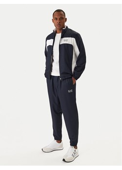 EA7 Emporio Armani Dres 7M001530 AF16072 Granatowy Regular Fit ze sklepu MODIVO w kategorii Dresy męskie - zdjęcie 188135982