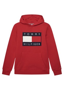 Tommy Hilfiger Bluza KS0KS00707 Czerwony Regular Fit ze sklepu MODIVO w kategorii Bluzy chłopięce - zdjęcie 188137880
