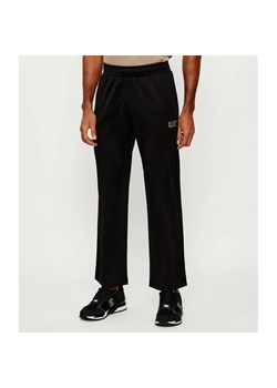 EA7 Spodnie dresowe | Regular Fit ze sklepu Gomez Fashion Store w kategorii Spodnie męskie - zdjęcie 188139072