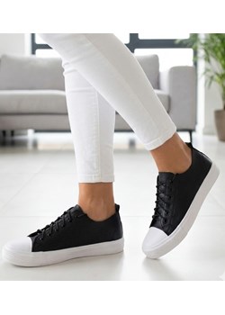 Sznurowane ażurowe czarne trampki damskie /C7-3 12312 S191/ ze sklepu Pantofelek24.pl w kategorii Trampki damskie - zdjęcie 188140301