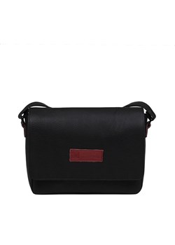 czarna torebka damska skórzana  listonoszka  na ramię Kylie ze sklepu Słoń Torbalski w kategorii Listonoszki - zdjęcie 188140530