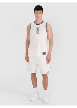 Męskie spodenki do koszykówki 4F 4FRSS25TFSHM1230 - białe ze sklepu Sportstylestory.com w kategorii Spodenki męskie - zdjęcie 188141034