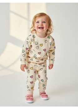 Sinsay - Komplet dresowy ze wzorem w serca - kremowy ze sklepu Sinsay w kategorii Komplety niemowlęce - zdjęcie 188141222