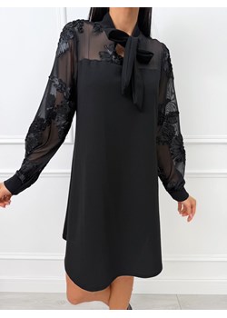 Czarna Sukienka z Wiązaniem i Ozdobną Siateczką ze sklepu ModnaKiecka.pl w kategorii Sukienki - zdjęcie 188144790