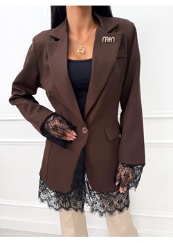 Czekoladowa Marynarka z Koronką ze sklepu ModnaKiecka.pl w kategorii Marynarki damskie - zdjęcie 188144802