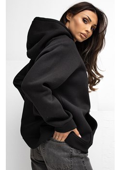 Czarna bluza damska z kontrastowym napisem RV-BL-A1034.26, Kolor czarny, Rozmiar uniwersalny, Rue Paris ze sklepu Primodo w kategorii Bluzy damskie - zdjęcie 188146020