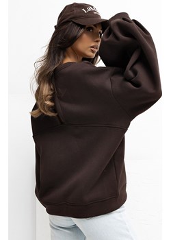 Brązowa ocieplana bluza damska z naszywką RV-BL-A1040.03, Kolor brązowy, Rozmiar uniwersalny, Rue Paris ze sklepu Primodo w kategorii Bluzy damskie - zdjęcie 188146030