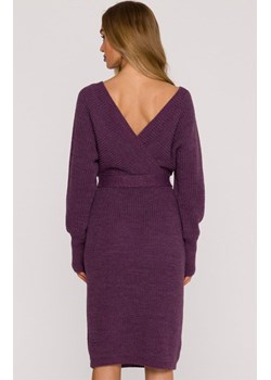 Sukienka swetrowa z dekoltem kopertowym i paskiem wrzosowa M810, Kolor wrzosowy, Rozmiar uniwersalny, MOE ze sklepu Primodo w kategorii Sukienki - zdjęcie 188146114
