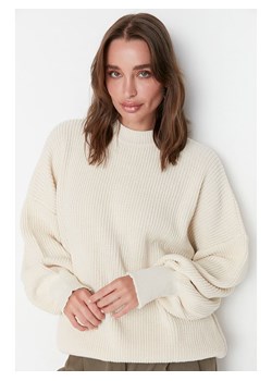 trendyol Sweter w kolorze kremowym ze sklepu Limango Polska w kategorii Swetry damskie - zdjęcie 188156770