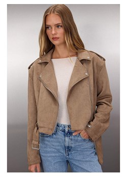 trendyol Kurtka w kolorze jasnobrązowym ze skóry syntetycznej ze sklepu Limango Polska w kategorii Kurtki damskie - zdjęcie 188165824