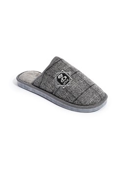 Confly Kapcie w kolorze szarym ze sklepu Limango Polska w kategorii Kapcie męskie - zdjęcie 188166830