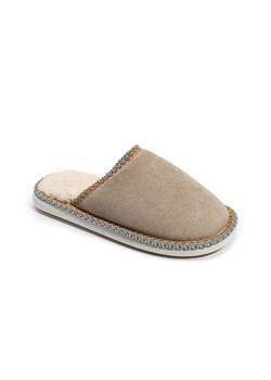 Confly Kapcie w kolorze jasnobrązowym ze sklepu Limango Polska w kategorii Kapcie damskie - zdjęcie 188166884