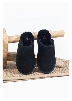 Gooce Wełniane kapcie "Emerald" w kolorze czarnym ze sklepu Limango Polska w kategorii Kapcie męskie - zdjęcie 188187840