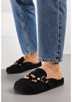 Czarne Klapki na Grubej Podeszwie z Frędzlami Klamrami i Koralikami Glysnell ze sklepu born2be.pl w kategorii Klapki damskie - zdjęcie 188219050