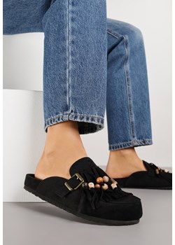 Czarne Klapki na Platformie Ozdobione Koralikami Klamrami i Frędzlami Leurecea ze sklepu renee.pl w kategorii Klapki damskie - zdjęcie 188219632