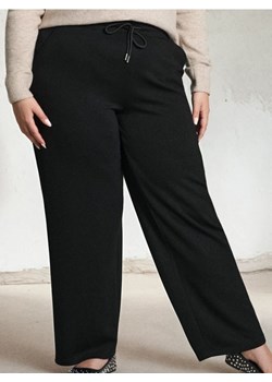 Sinsay - Spodnie wide leg z domieszką wiskozy Plus Size - czarny ze sklepu Sinsay w kategorii Spodnie damskie - zdjęcie 188221292