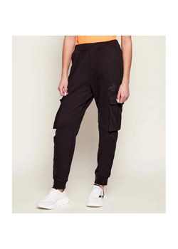 Dsquared2 Spodnie dresowe | Regular Fit ze sklepu Gomez Fashion Store w kategorii Spodnie dziewczęce - zdjęcie 188229253