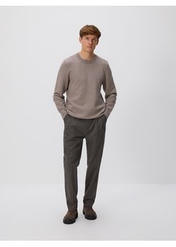 Reserved - Sweter z wiskozą - brązowy ze sklepu Reserved w kategorii Swetry męskie - zdjęcie 188244171