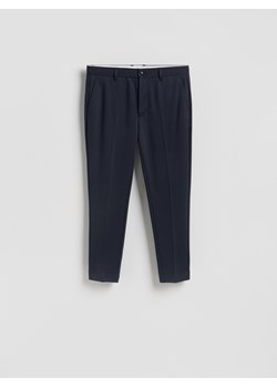 Reserved - Spodnie chino slim fit - granatowy ze sklepu Reserved w kategorii Spodnie męskie - zdjęcie 188247421