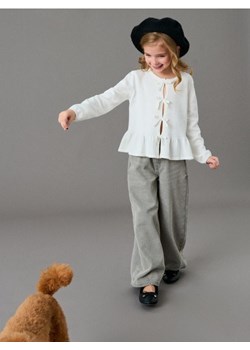 Sinsay - Klasyczne jeansy wide leg - szary ze sklepu Sinsay w kategorii Spodnie dziewczęce - zdjęcie 188248073