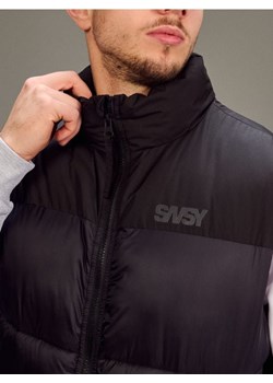 Sinsay - Pikowana kamizelka puffer - czarny ze sklepu Sinsay w kategorii Kamizelki męskie - zdjęcie 188248603