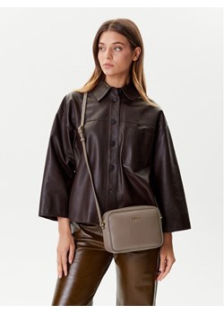 Torebka Patrizia Pepe CB8985/L001-B744 Brązowy ze sklepu eobuwie.pl w kategorii Listonoszki - zdjęcie 188248984