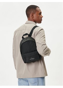 Plecak Calvin Klein Bold Small Round Backpack LV04D3257G Czarny ze sklepu eobuwie.pl w kategorii Plecaki - zdjęcie 188249160