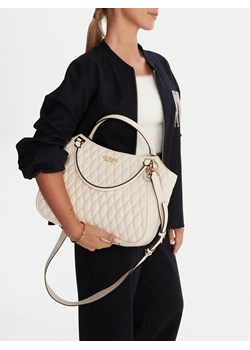 Torebka Guess Valla HWQG81 22220 Écru ze sklepu eobuwie.pl w kategorii Torby Shopper bag - zdjęcie 188249873