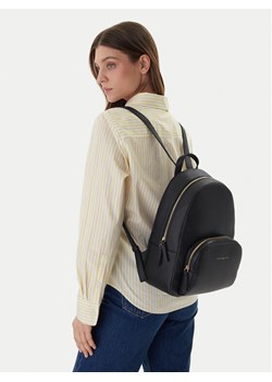 Plecak Tommy Hilfiger Th Logo Backpack AW0AW18118 Czarny ze sklepu eobuwie.pl w kategorii Plecaki - zdjęcie 188249973