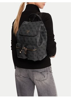 Plecak Guess Manhattan II HWSG71 18310 Szary ze sklepu eobuwie.pl w kategorii Plecaki - zdjęcie 188249994