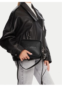 Torebka Pepe Jeans Bassy Code PL0300004 Czarny ze sklepu eobuwie.pl w kategorii Listonoszki - zdjęcie 188250343