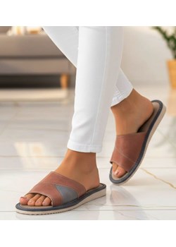 Szaro brązowe klapki domowe /G13-1 10934 S195/ ze sklepu Pantofelek24.pl w kategorii Kapcie damskie - zdjęcie 188254743