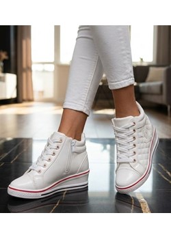 Wygodne dziecięce buciki z suwakami BIAŁE /A1-2 7601 S195/ ze sklepu Pantofelek24.pl w kategorii Trampki dziecięce - zdjęcie 188254803