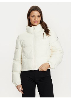 Guess Jeans Kurtka zimowa W4BL20 WGII2 Écru Regular Fit ze sklepu MODIVO w kategorii Kurtki damskie - zdjęcie 188256220