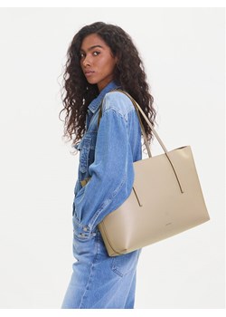 Calvin Klein Torebka Foil Logo Tote W/Pouch LV04F3274G Beżowy ze sklepu MODIVO w kategorii Torby Shopper bag - zdjęcie 188257160