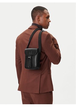 Calvin Klein Saszetka Cargo Flap Reporter LV04D3131G Czarny ze sklepu MODIVO w kategorii Torby męskie - zdjęcie 188257552