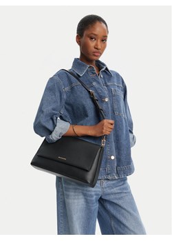 MICHAEL Michael Kors Torebka Nessa 30T5G8ZM3L Czarny ze sklepu MODIVO w kategorii Listonoszki - zdjęcie 188257584