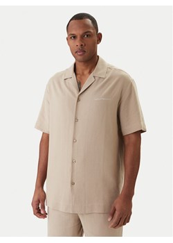 Emporio Armani Koszula EM000593 AF20590 U6213 Beżowy Regular Fit ze sklepu MODIVO w kategorii Koszule męskie - zdjęcie 188263504