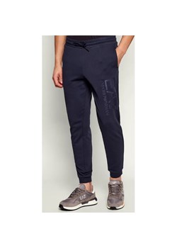 EA7 Spodnie dresowe | Slim Fit ze sklepu Gomez Fashion Store w kategorii Spodnie męskie - zdjęcie 188265022