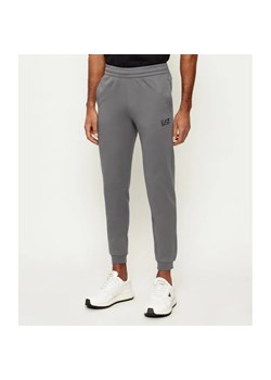 EA7 Spodnie dresowe | Slim Fit ze sklepu Gomez Fashion Store w kategorii Spodnie męskie - zdjęcie 188265040