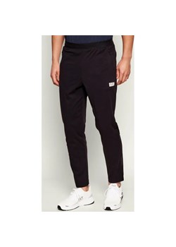 EA7 Spodnie dresowe | Slim Fit ze sklepu Gomez Fashion Store w kategorii Spodnie męskie - zdjęcie 188265541