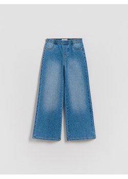 Reserved - Jeansy wide leg z efektem sprania - niebieski ze sklepu Reserved w kategorii Spodnie dziewczęce - zdjęcie 188266922