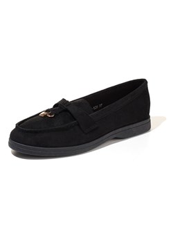 C'M Mokasyny w kolorze czarnym ze sklepu Limango Polska w kategorii Mokasyny damskie - zdjęcie 188270564